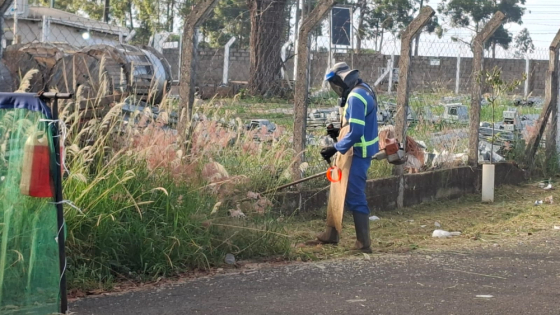 Serviços urbanos têm programação de limpeza e capina em diferentes pontos de Araxá nesta quinta-feira (27)