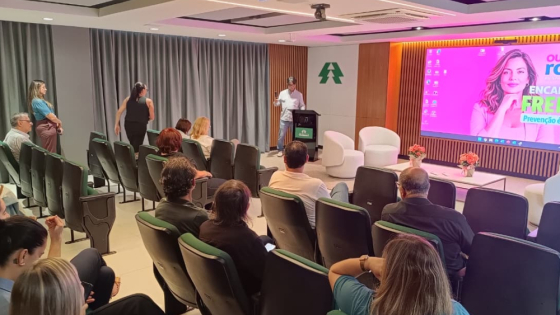 Unimed Araxá anuncia ações do Outubro Rosa e doa mamografias para entidades de Araxá